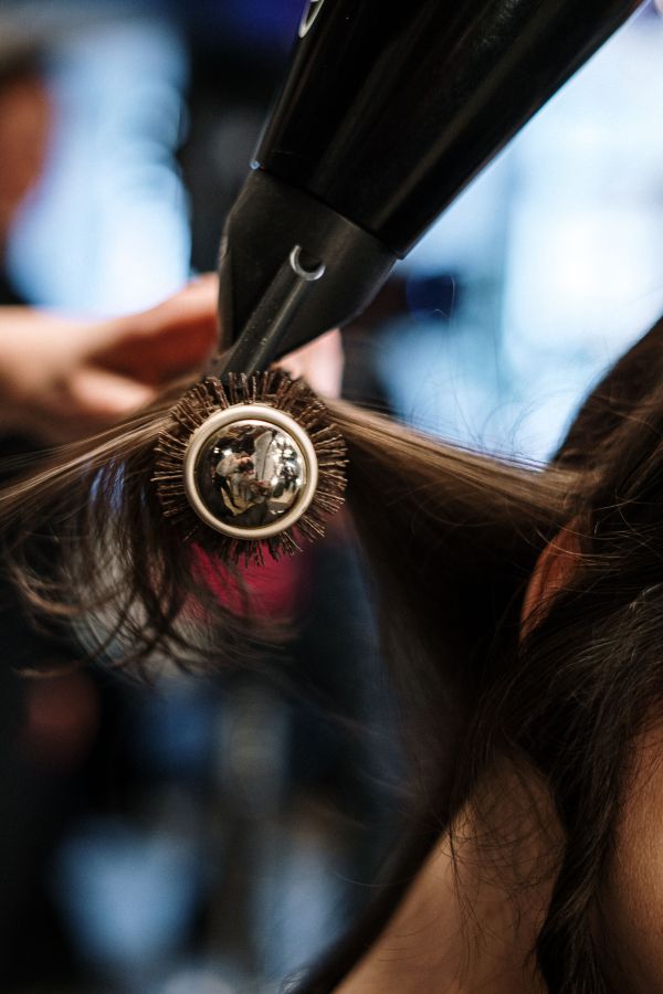 Les meilleurs coiffeurs à Annecy : le guide des salons incontournables